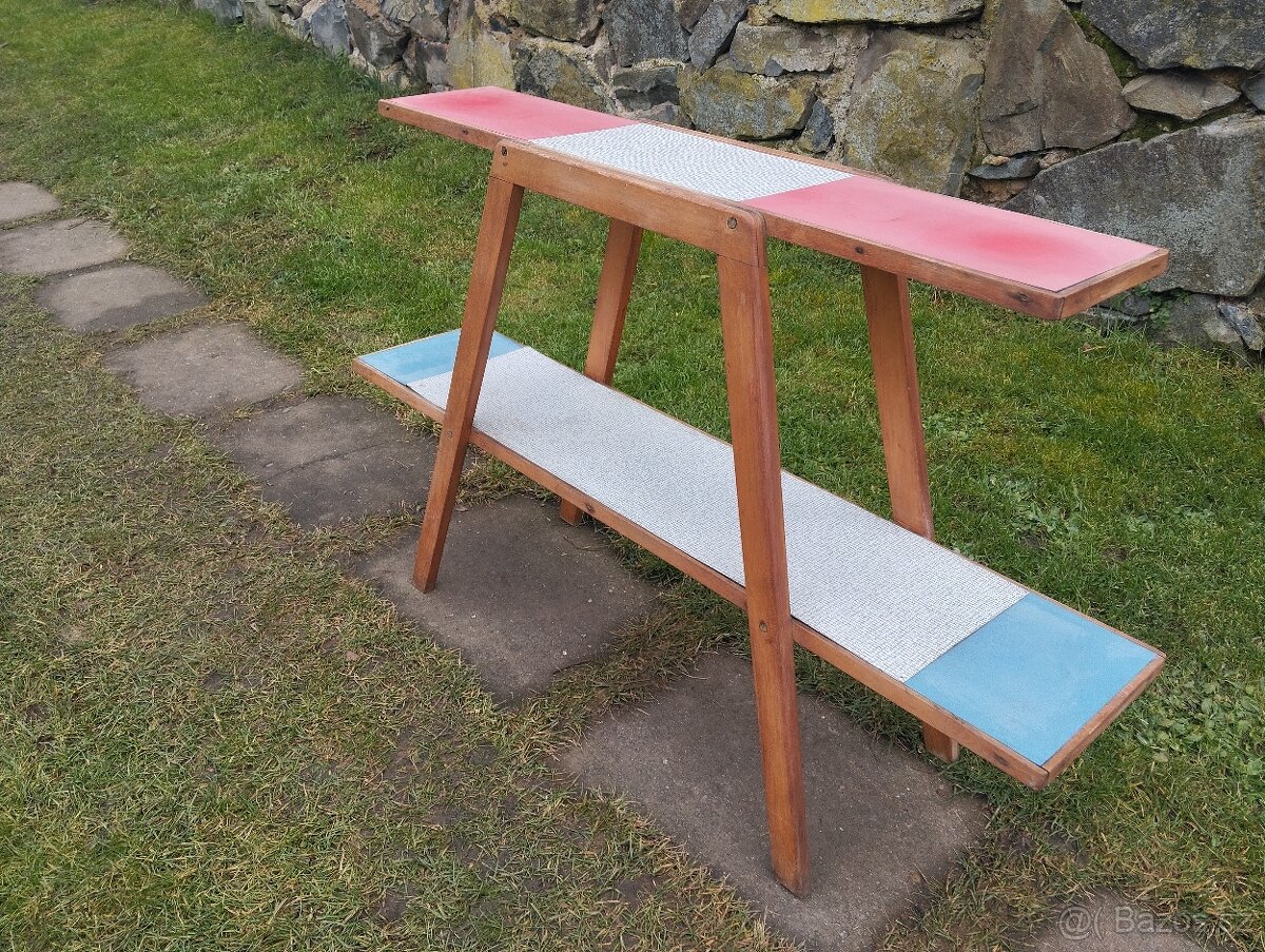 retro stolek ÚLUV - 60.léta - 2