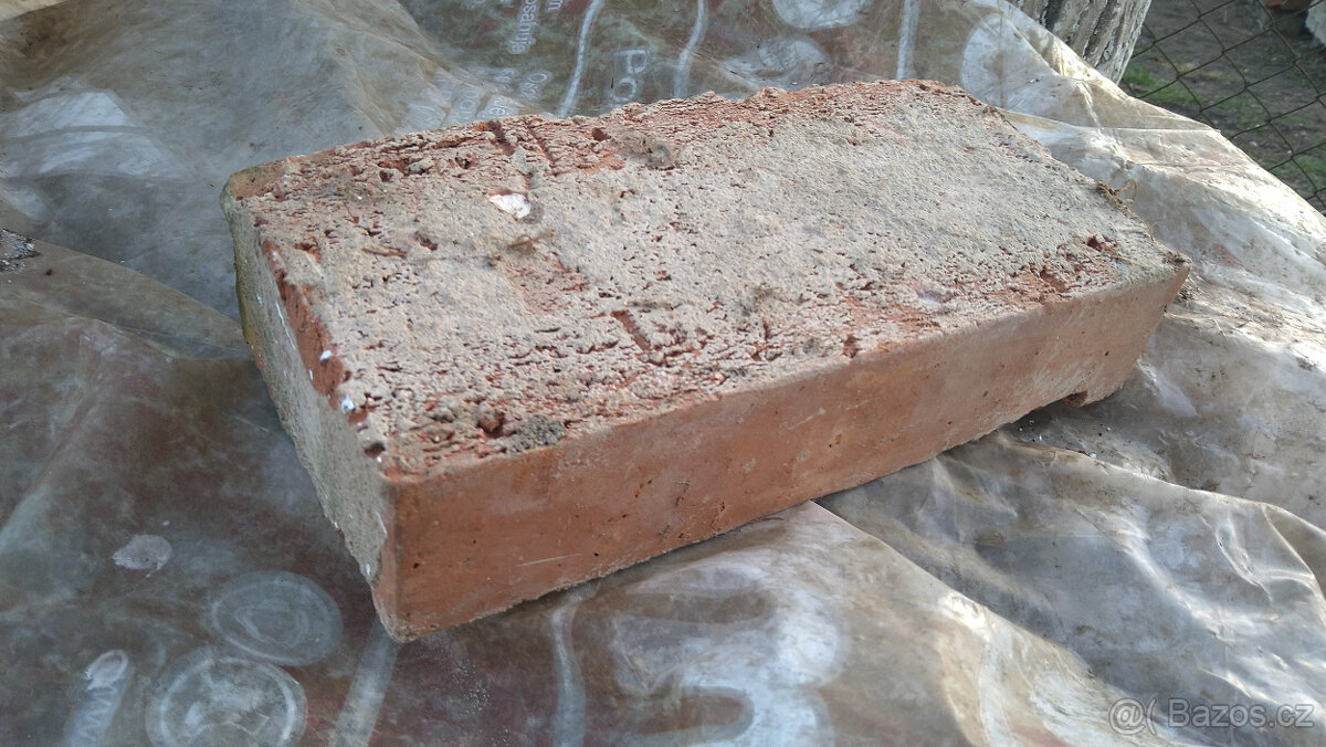 Cihla plná - 2