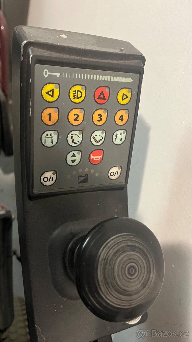 Elektrický invalidní vozík - 2