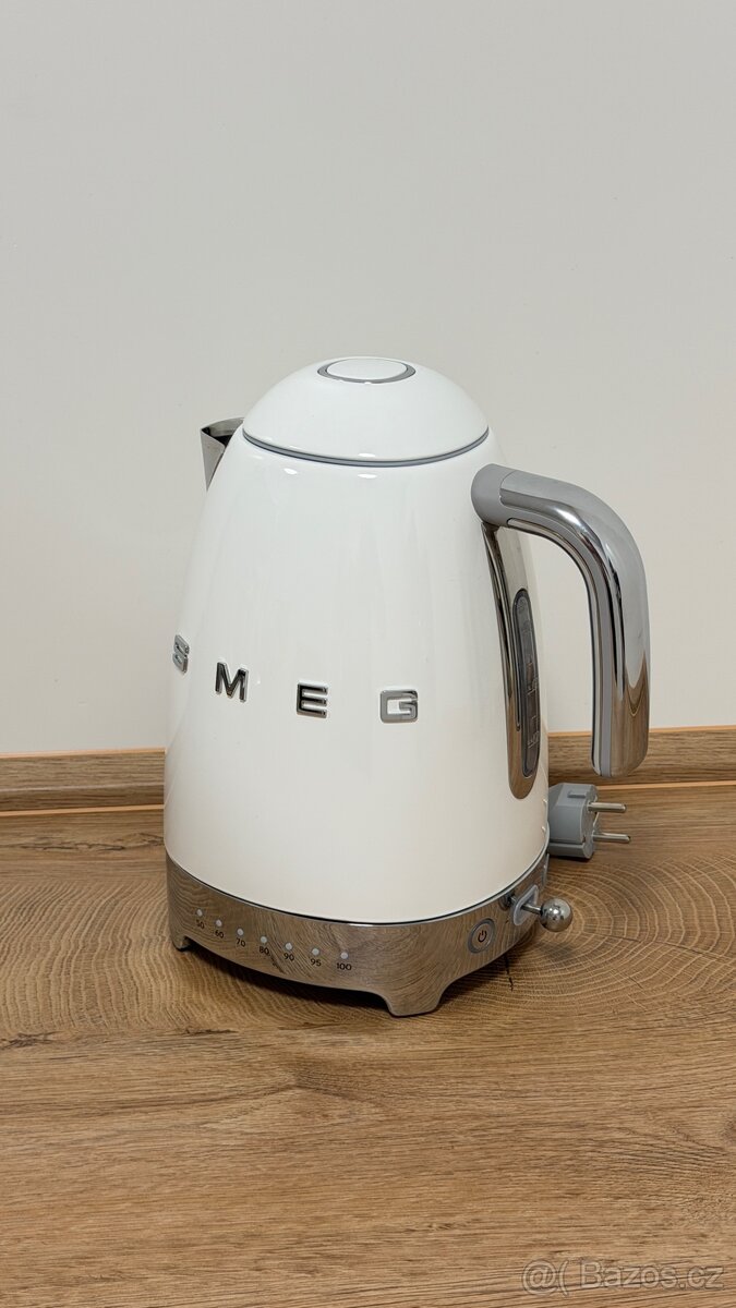 Rychlovarná konvice s regulací teploty Smeg 50's Style - 2