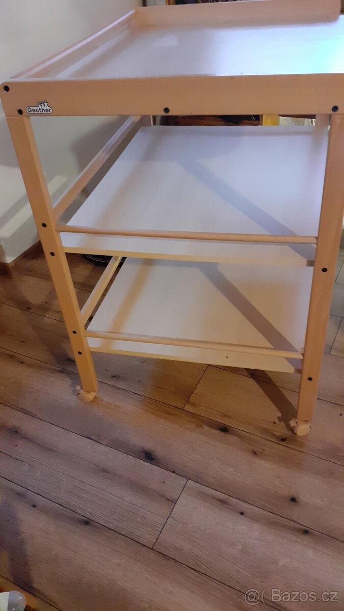 Přebalovací pult Geuther - 2