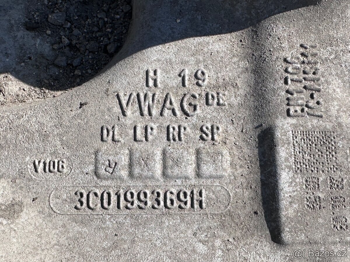 VW Passat B6 přední nápravnice - 2