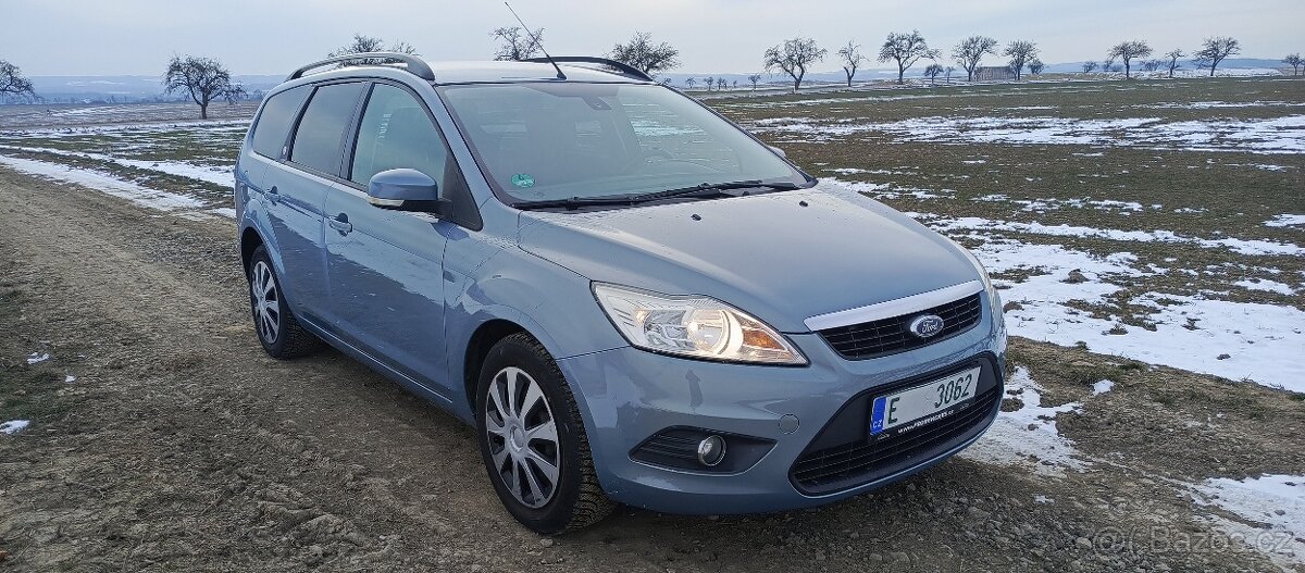 Ford Focus 1.6 16V Kombi GHIA - 2