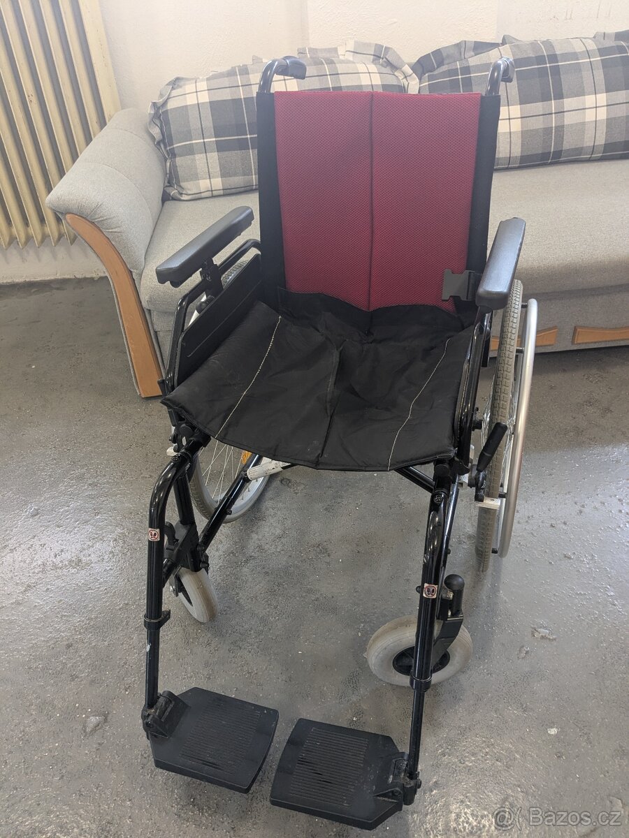 Invalidní vozík - 2