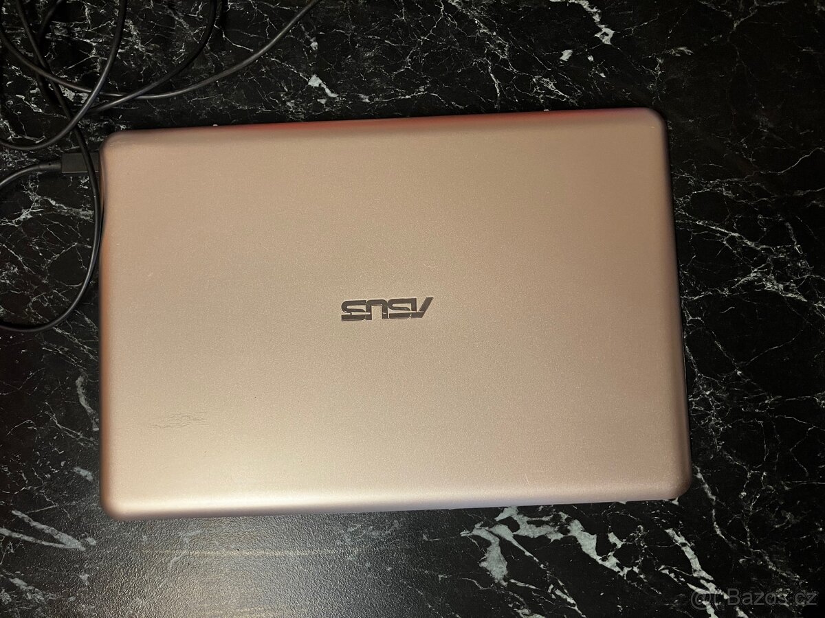Notebook ASUS E200H – nová baterie, plně funkční - 2