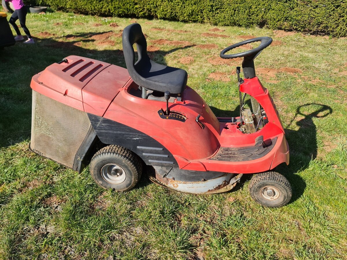Zahradni traktor - 2