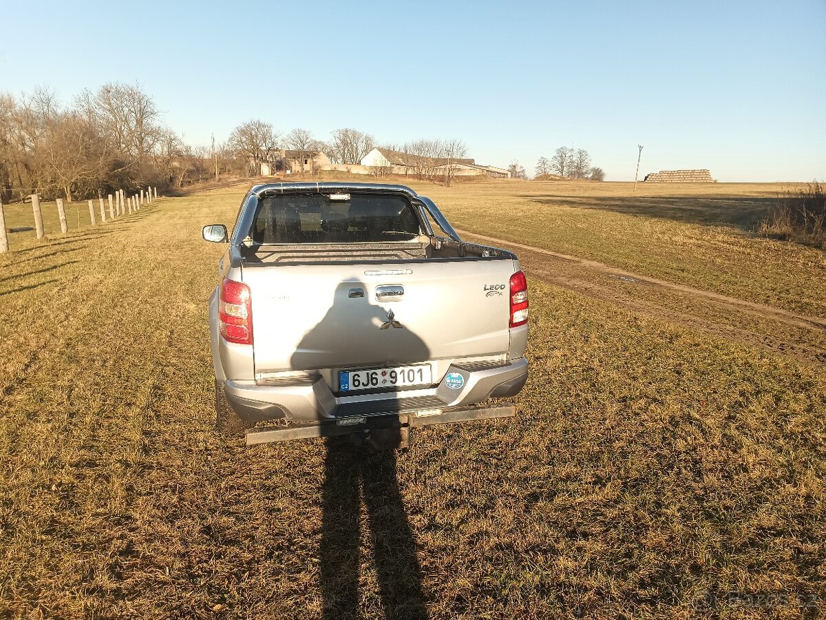 mitsubishi l200 - 2