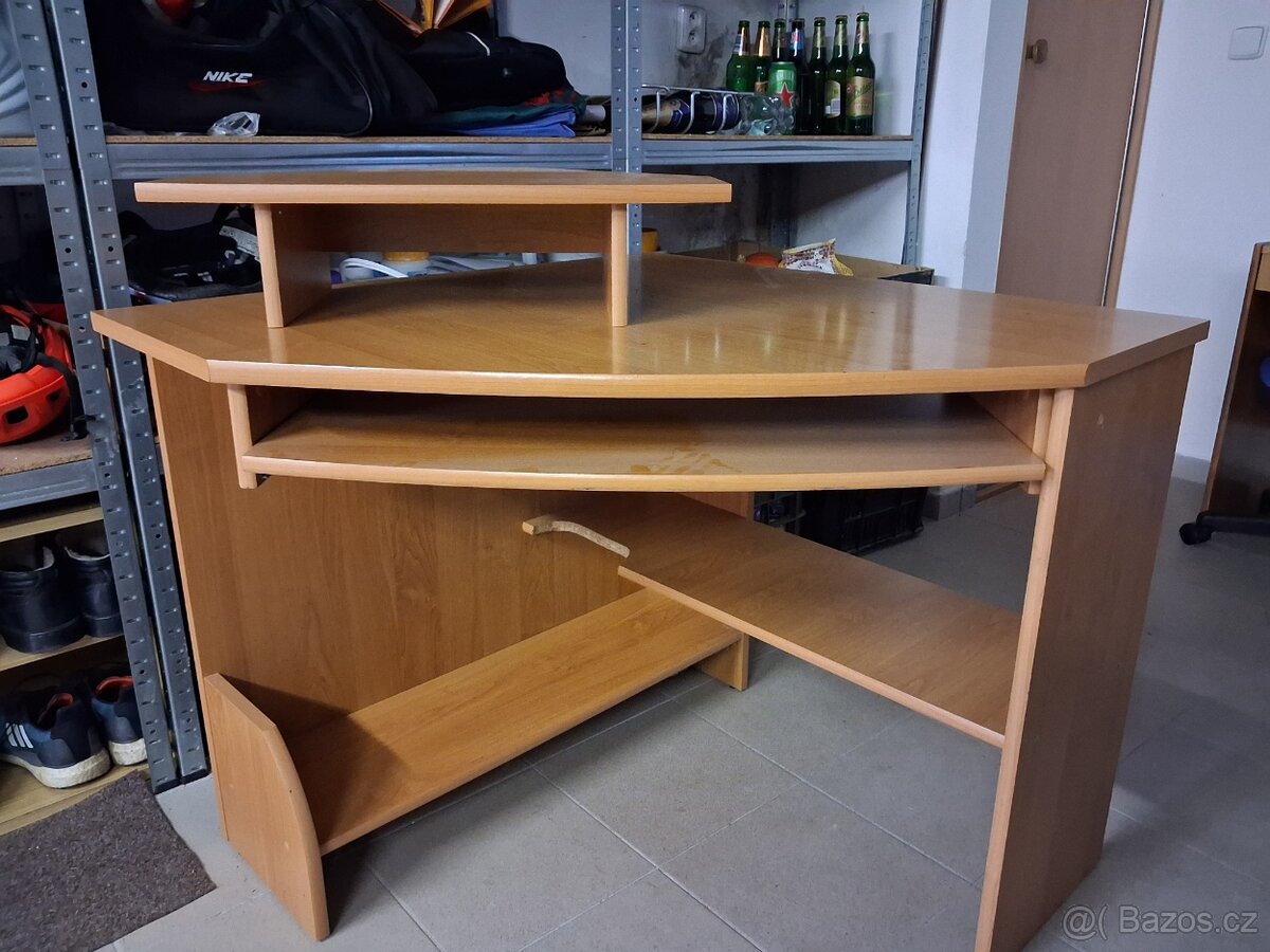 Rohový stolek po počítač - 2
