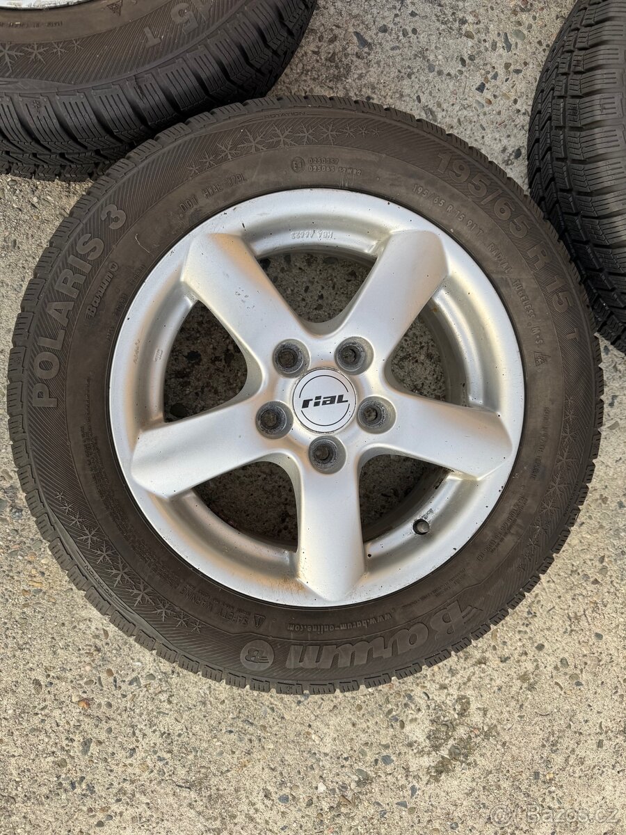 Alu kola se zimní pneu 195/65R15 - 2