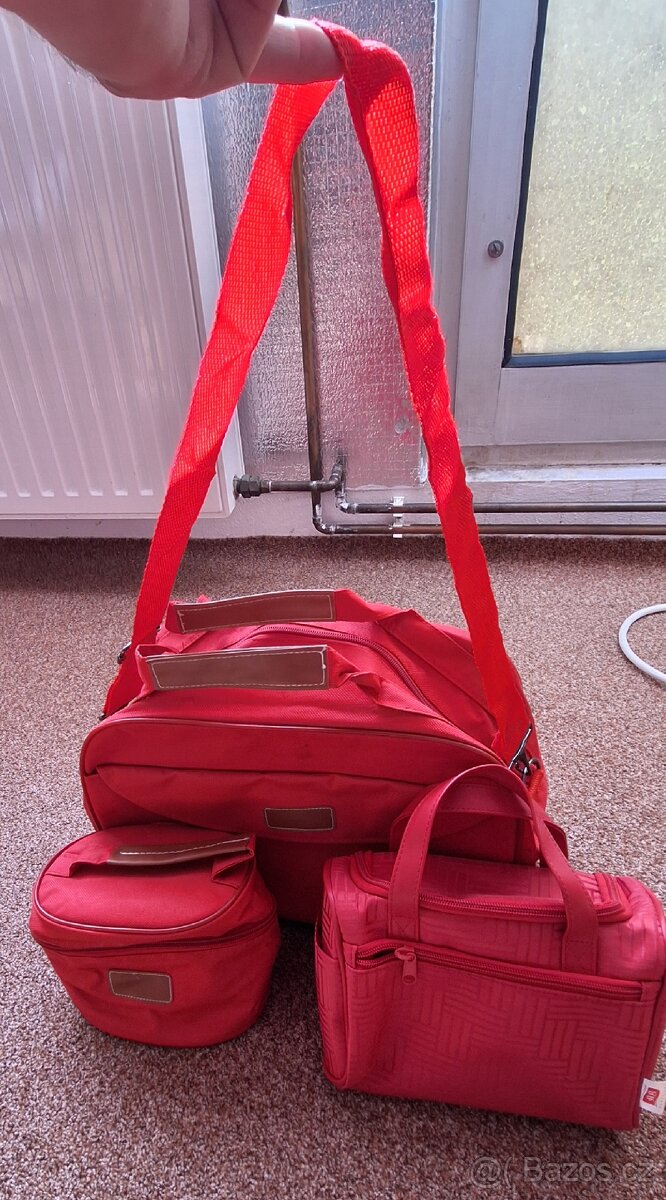 PRODÁM- Dámské tašky - sada - 2