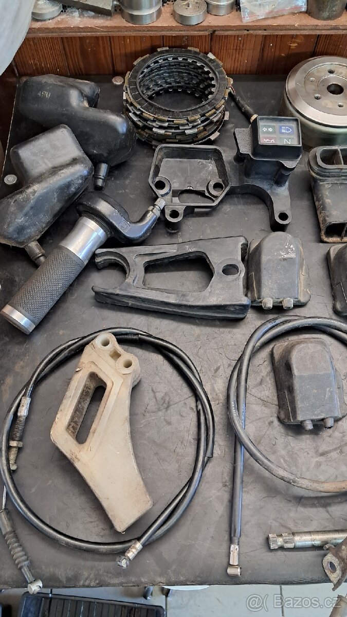 Yamaha DT 125 R RE X díly - 2