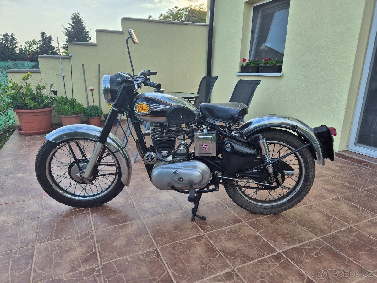 Royal Enfield Bullet 350 rok 1972 - 2