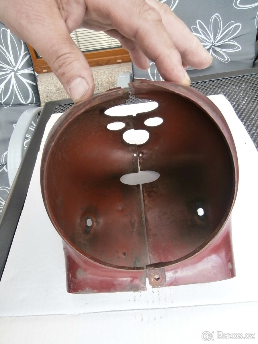 Motocykl veterán přední světlo plechy náhradní díly 900 kč - 2