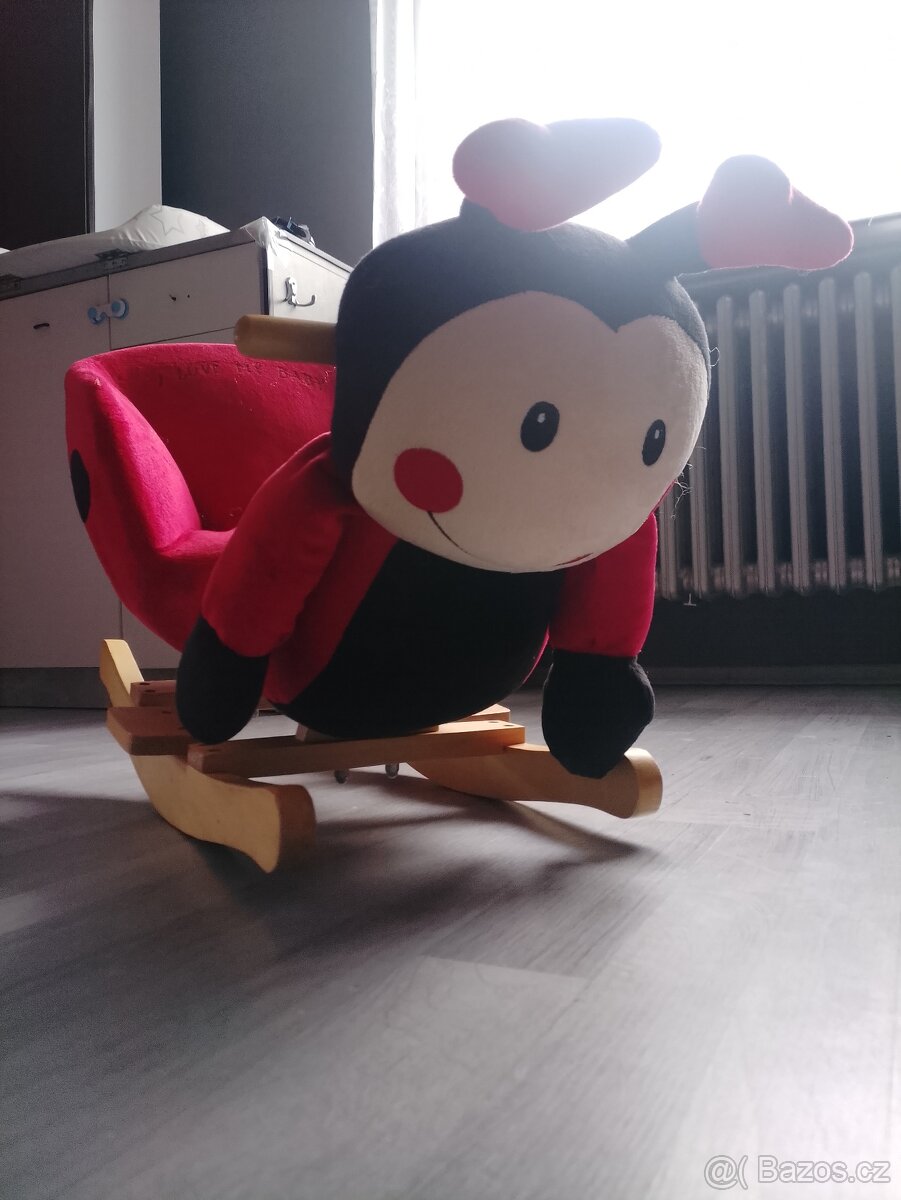 Houpací křesílko beruška - 2