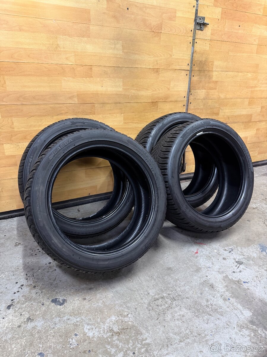 Zimní pneu 225/45/17 - 2