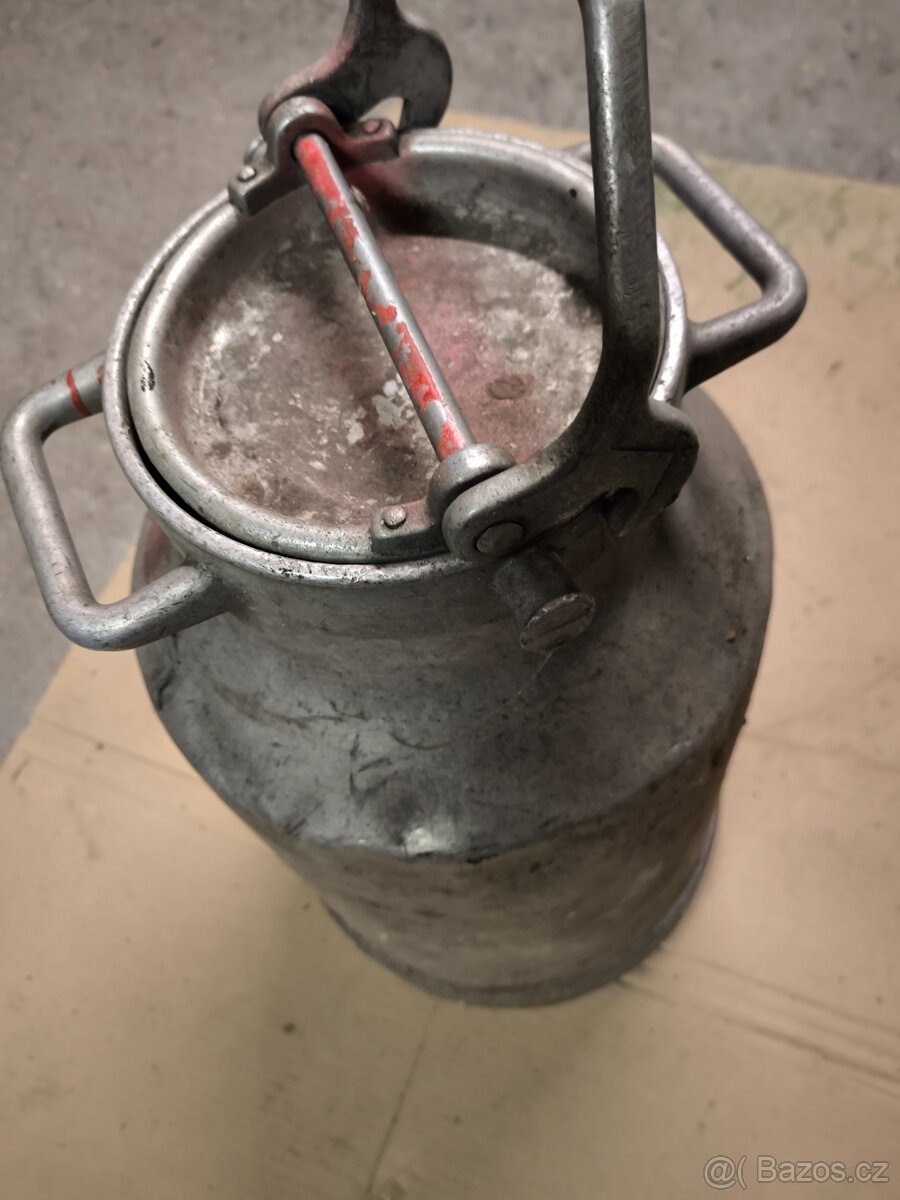 Hliníková konev na mléko - 2