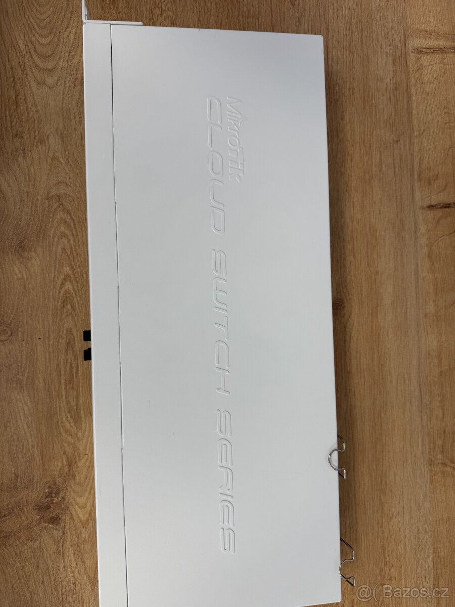 10 Gbit switch MikroTik CRS312-4C+8XG - 2