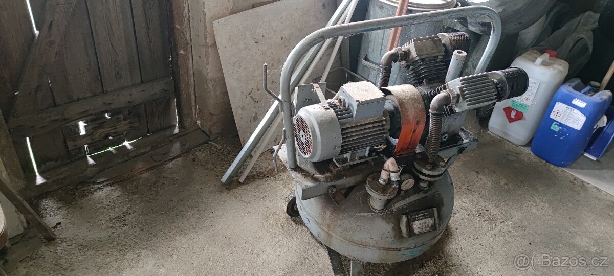 Prodám dvoupistovy kompresor - 2