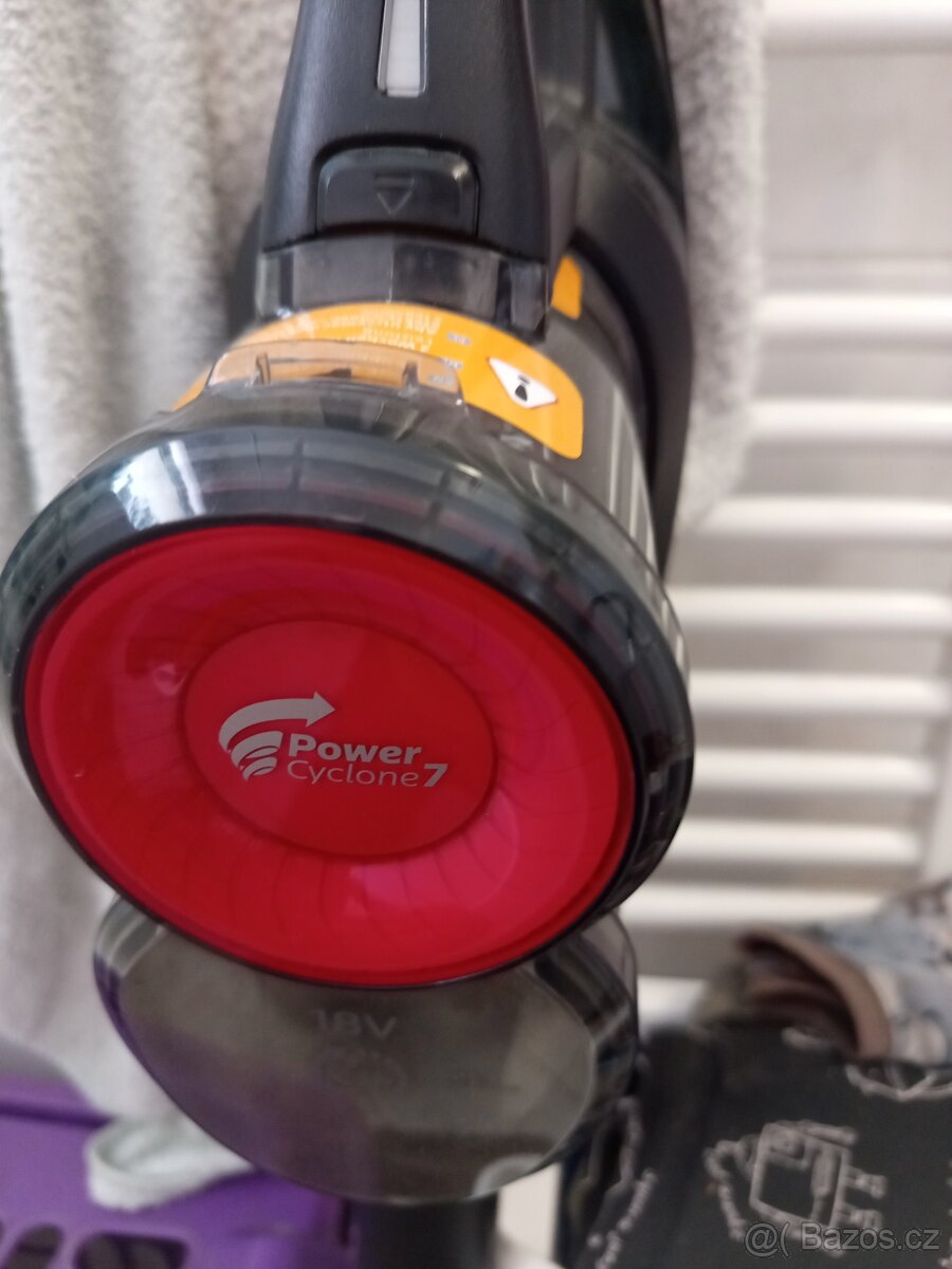 Vysavač Philips - 2