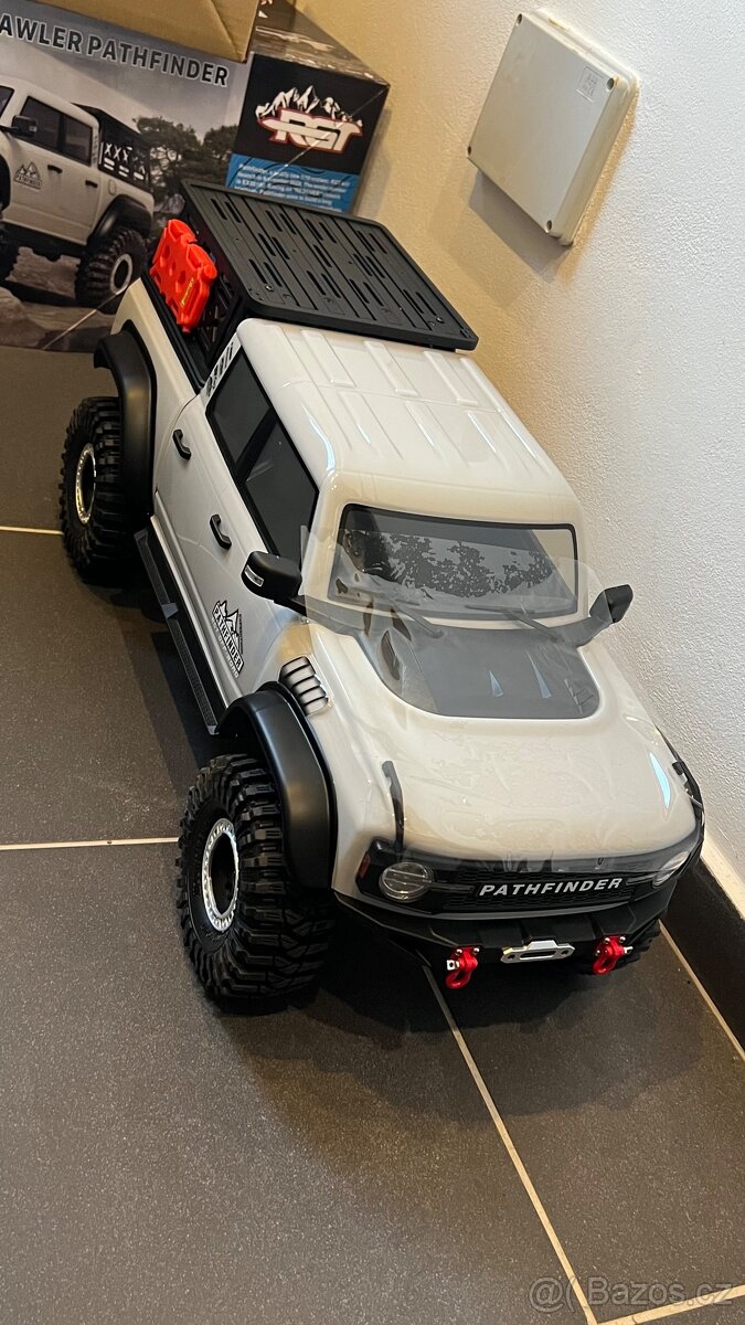 Nové nepoužité RC auto PATHFINDER 1/10 2,4GHz. Sleva 3tis. - 2