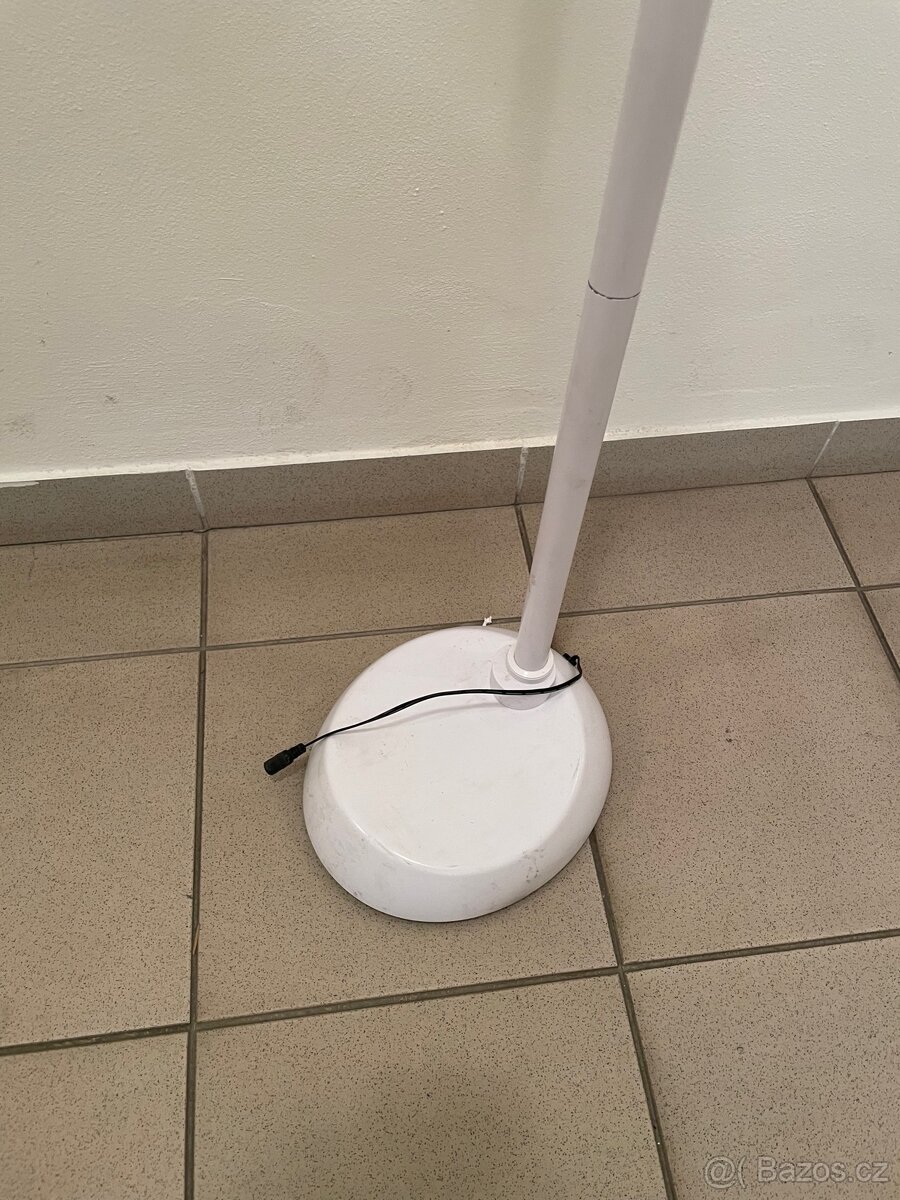 Lampa pro kosmetiku - 2