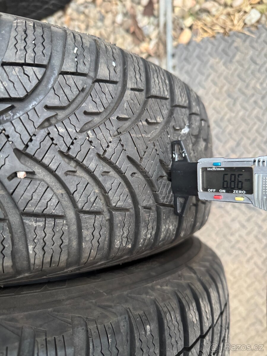 185/60/15 - Michelin zimní sada pneu - 2