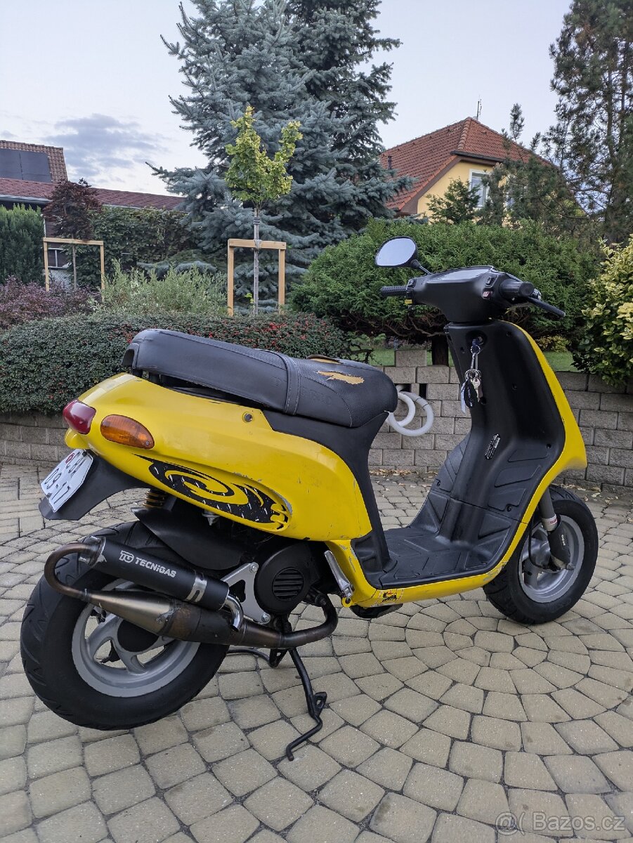 Piaggio Typhoon (laděný, 70ccm) - 2