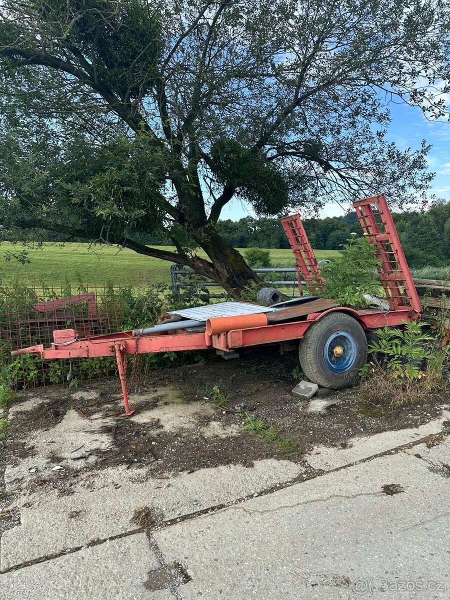 Přívěs na bagr - 2