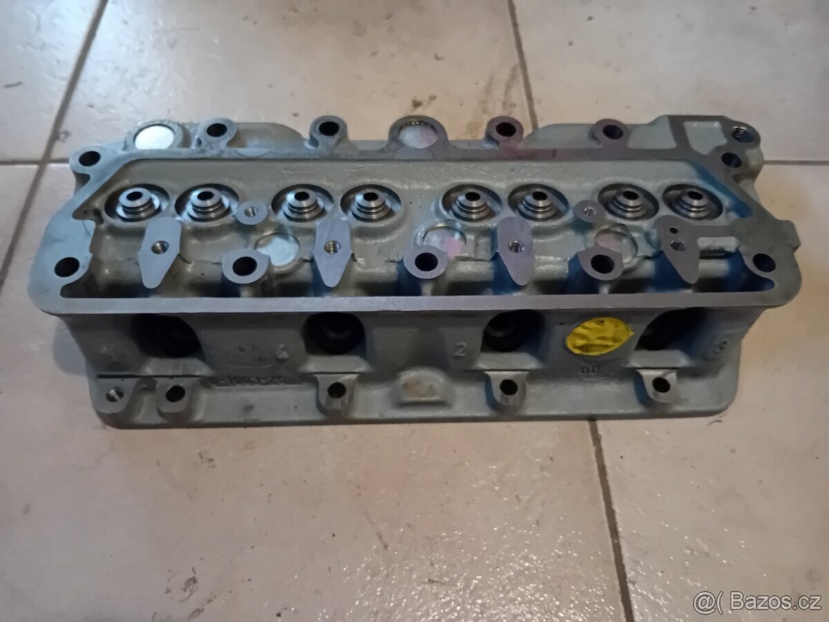Hlava motoru Š120 - 2