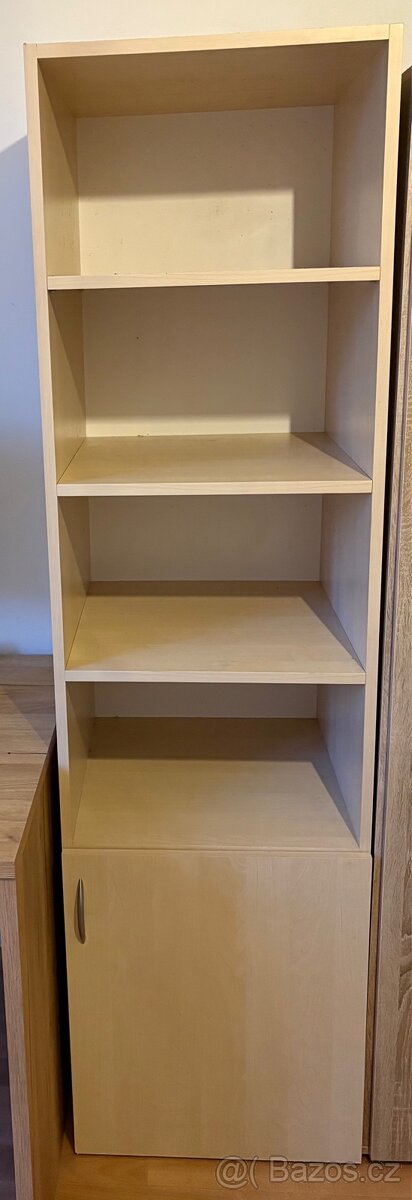 Skříň/regál/knihovna - 2