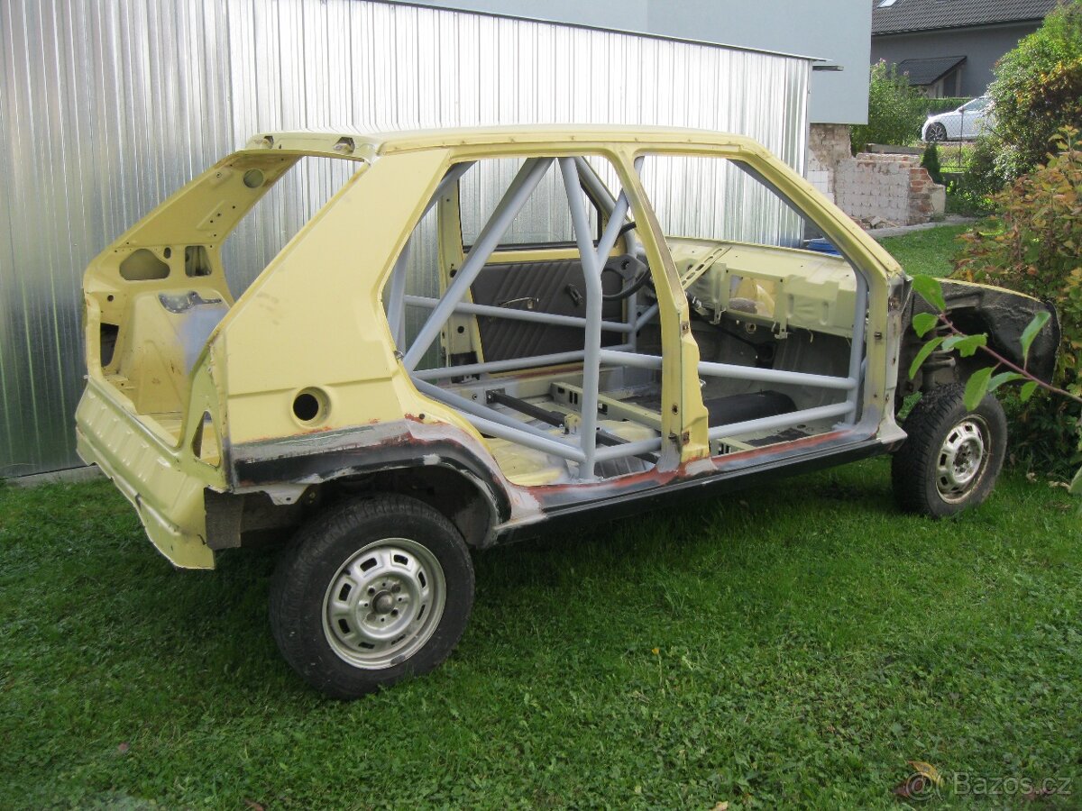 Škoda Favorit závodní - 2