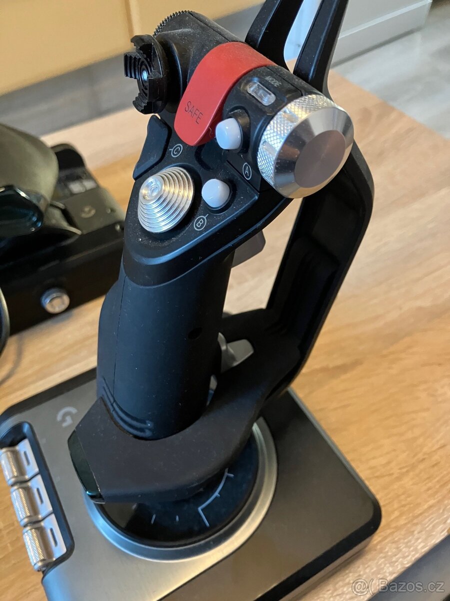 Logitech G X52 Professional H.O.T.A.S - 2