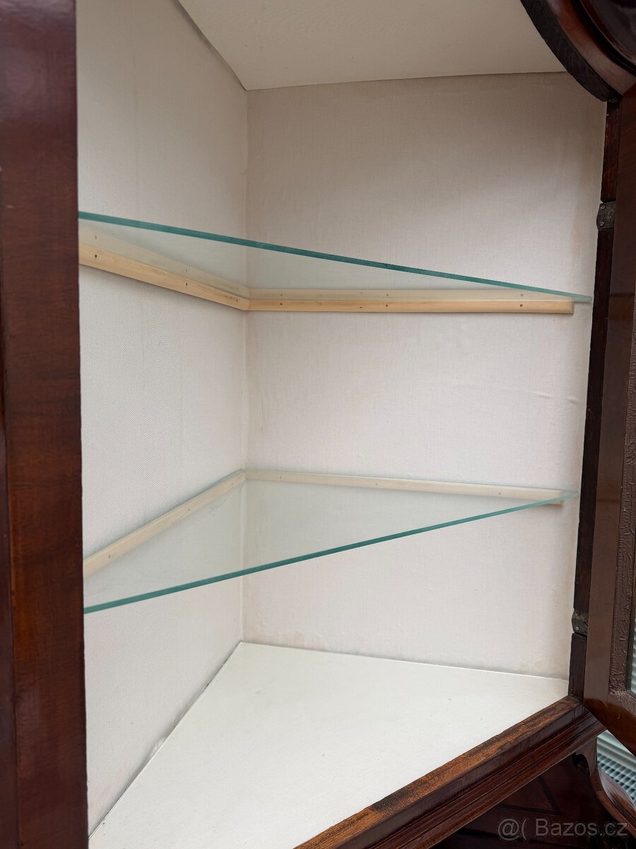 rohová vitrina Neobaroko - 2