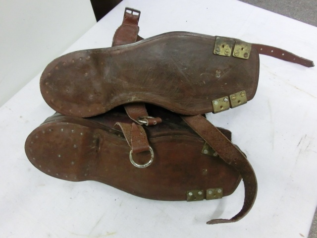 Muzejní starožitné kožené lyžáky - 2