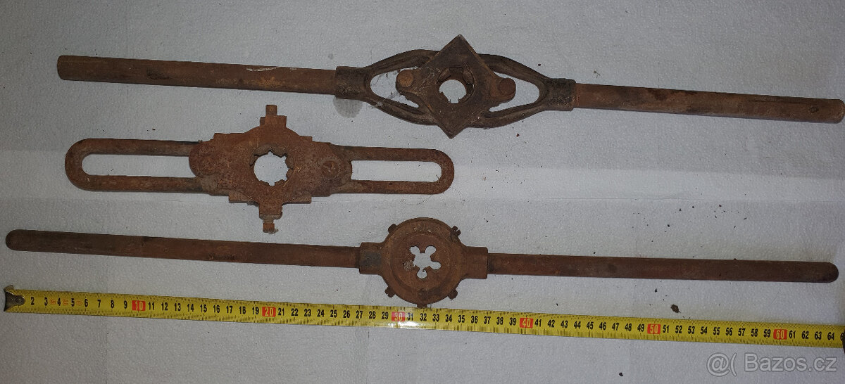 Vratidla na závitová očka - 2