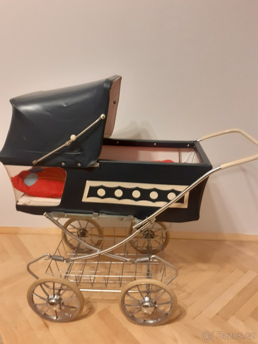 Kočárek pro panenky - 2