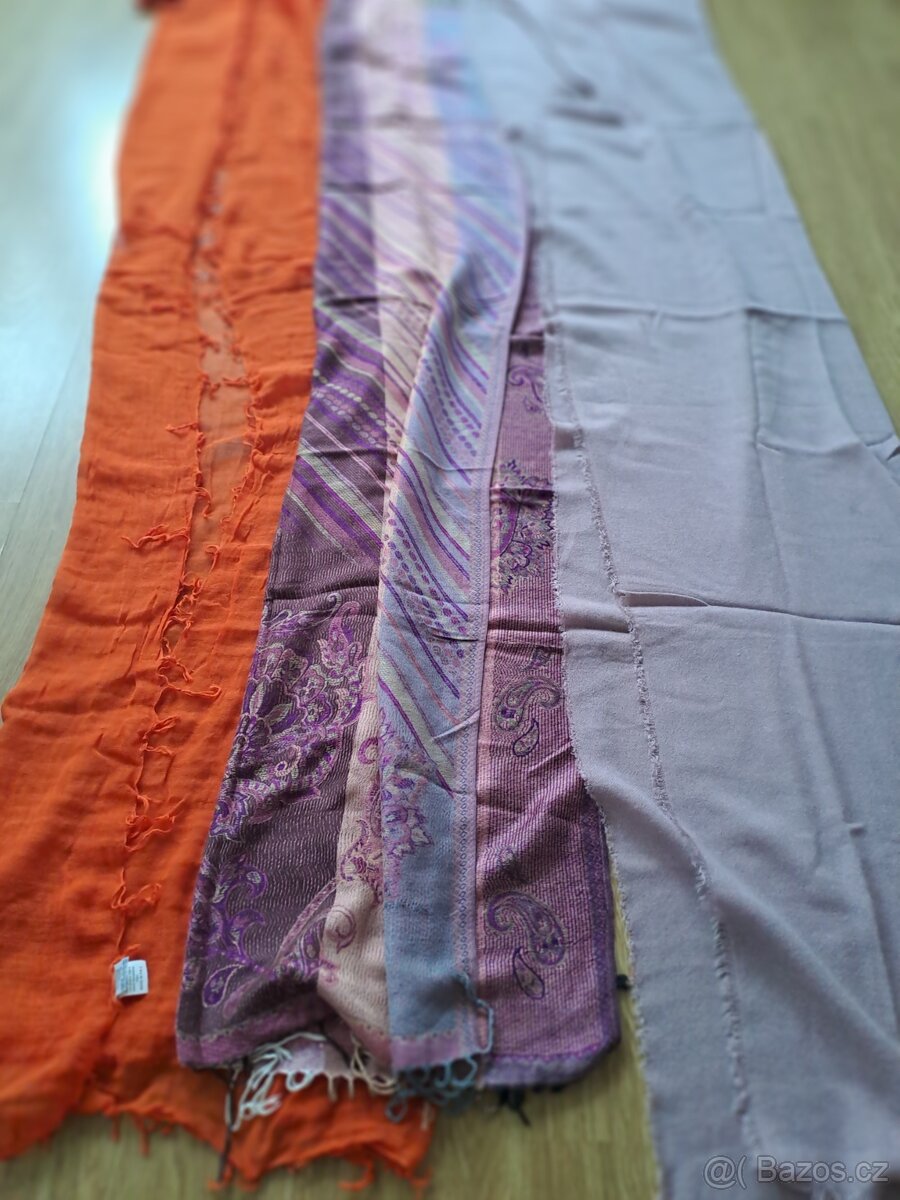 Nové šátky Itálie. 3ks Celoroční a teplé . Čepice hnědá - 2