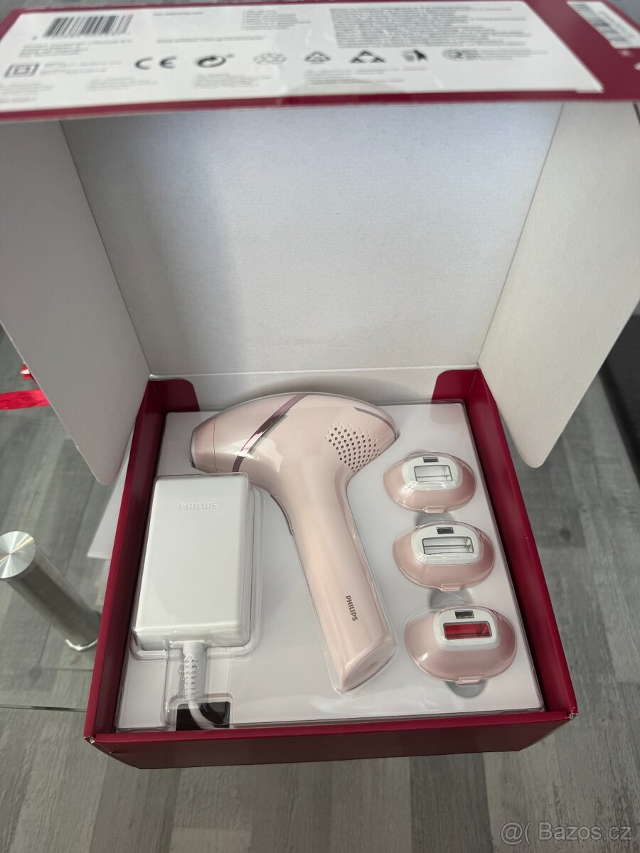 Epilátor Philips BRI976/00 Lumea IPL Series 9900 - 2