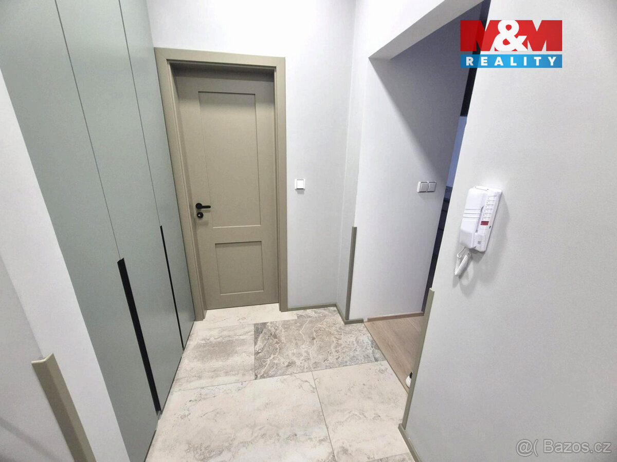 Pronájem bytu 2+kk, 100 m², Chomutov, ul. Klostermannova - 2