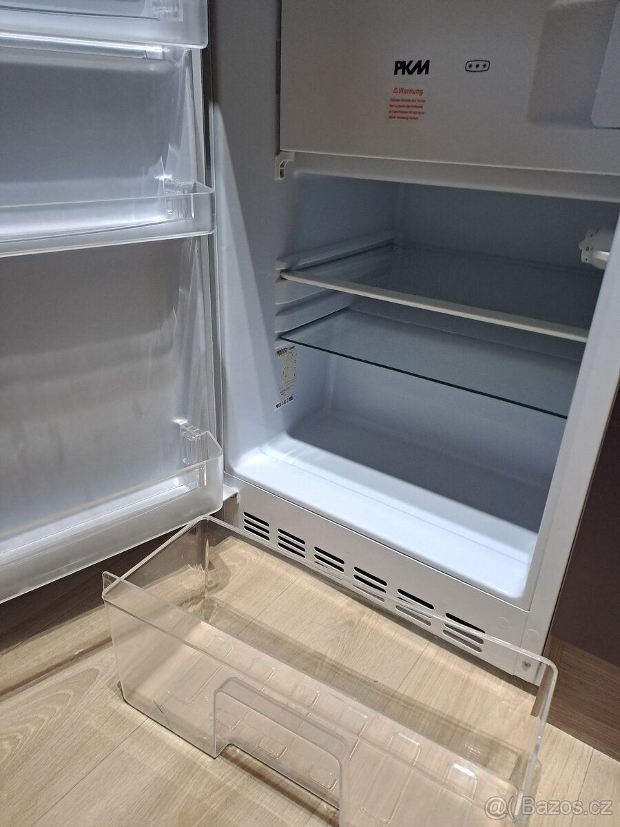 Mala vestavna lednicka - 2