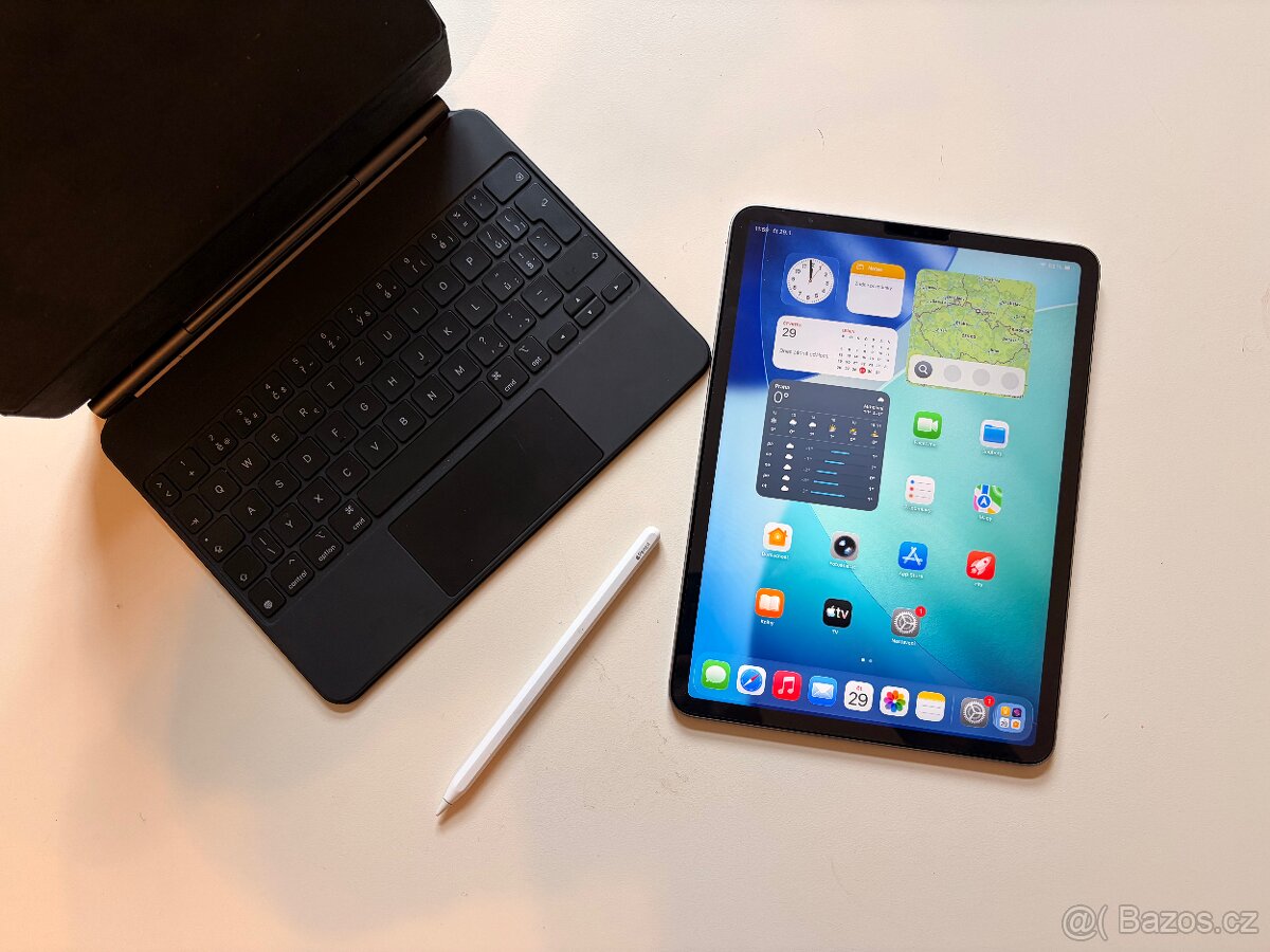 iPad Pro 11 256Gb Wi-Fi M2 + Magic Keyboard, Apple Pencil - 2