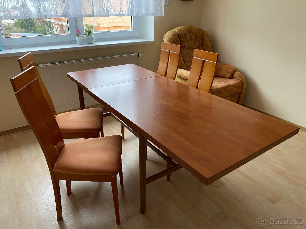 Stůl a židle - 2