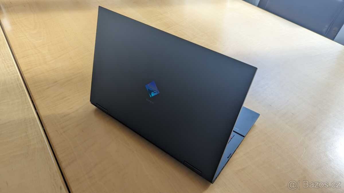 Herní notebook HP OMEN 17 Rtx 4090 - 2