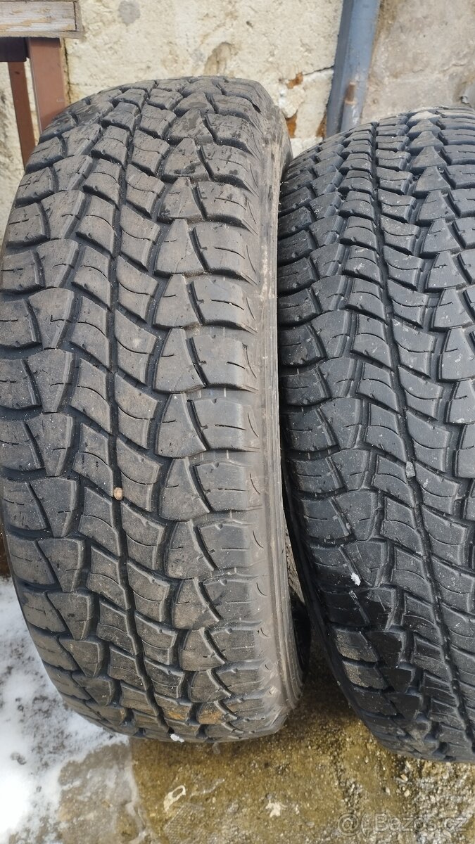 Offroad pneu 15 palcu - 2