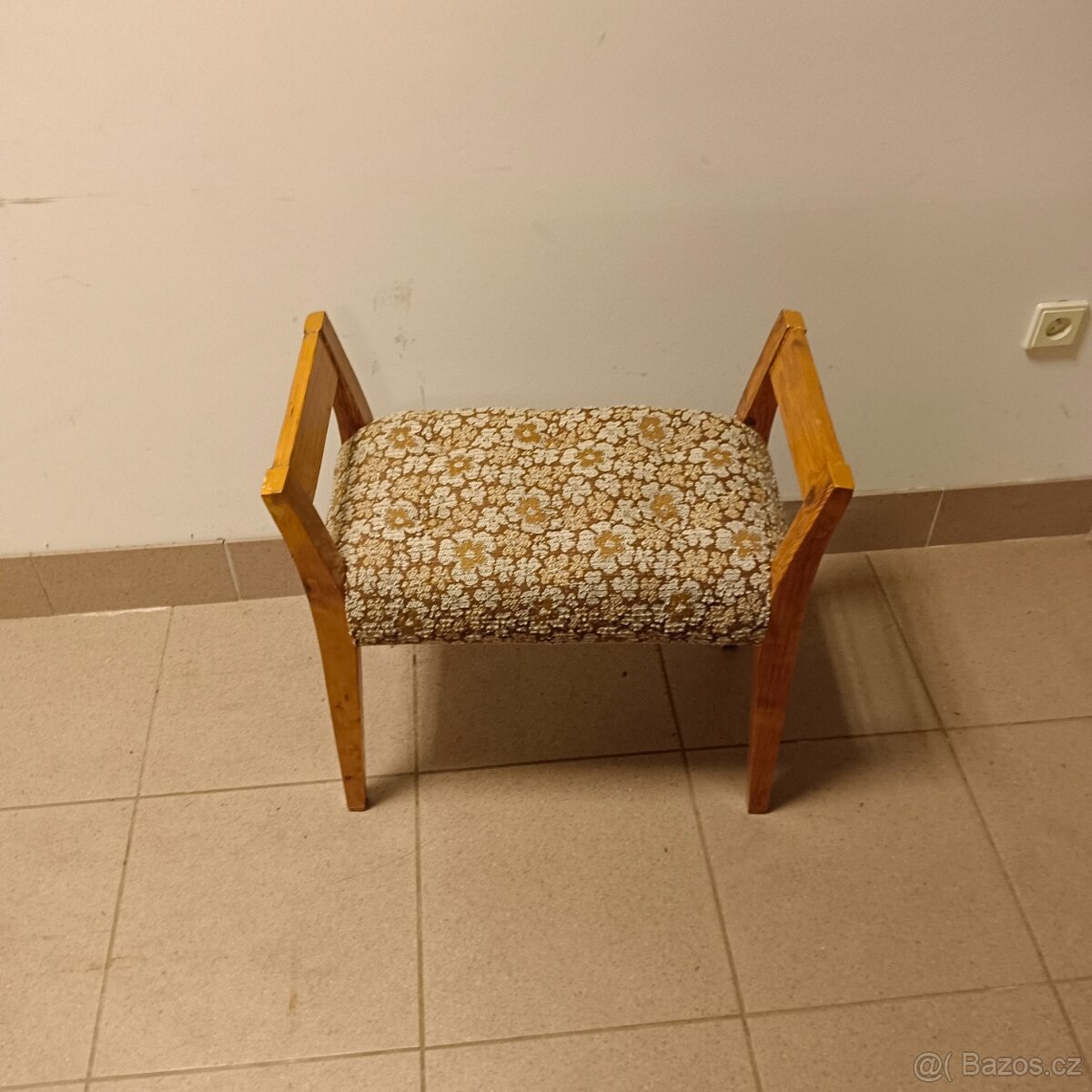 Retro stolička k toaletce - 2