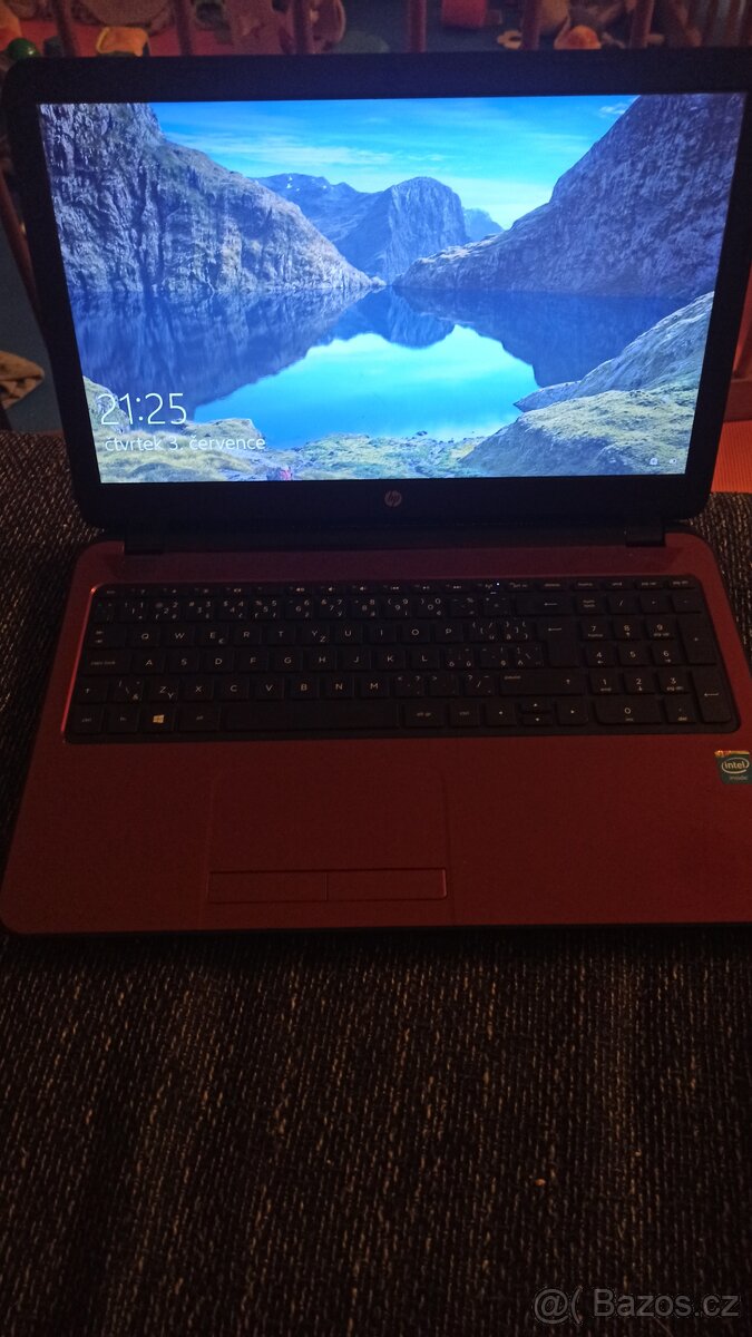 HP Model 15-r008nc - 2