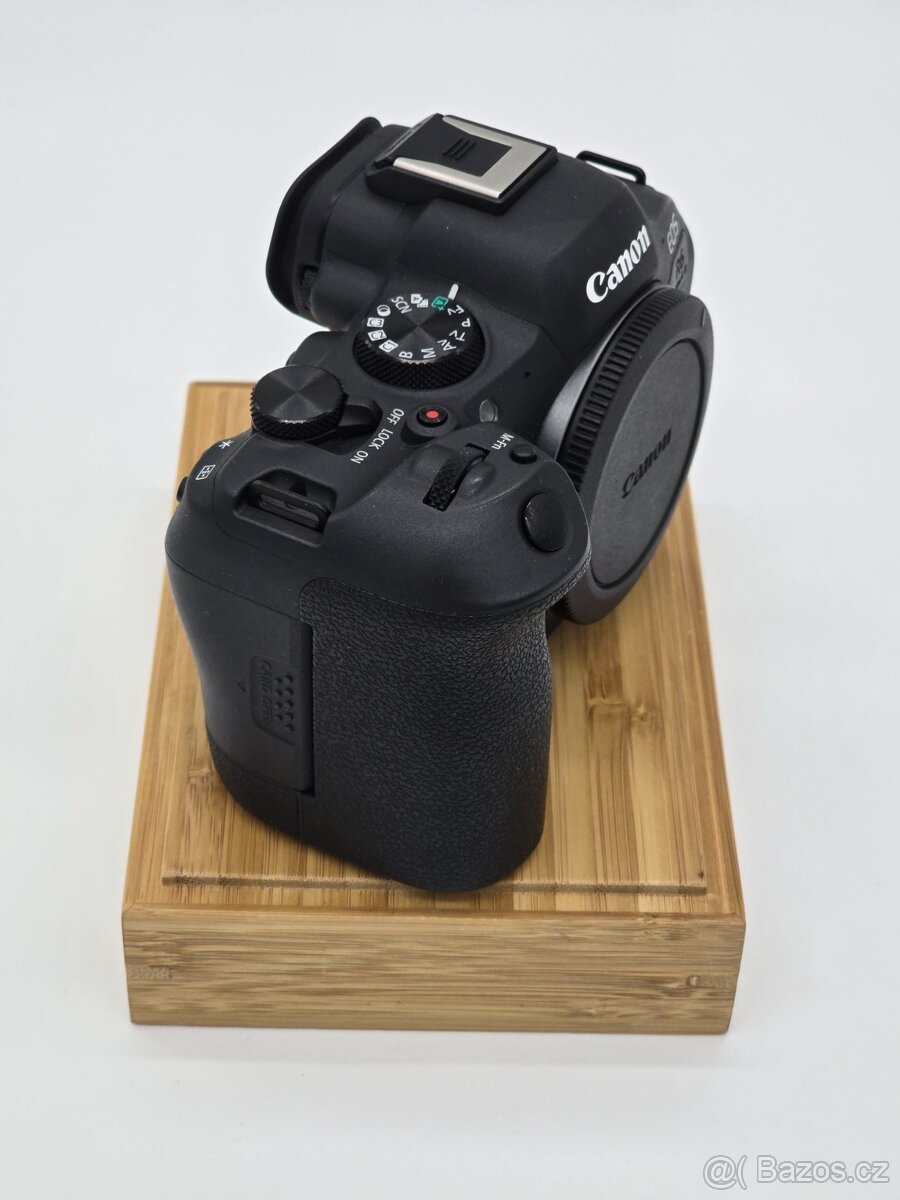 Canon R6 II TOP STAV - 2