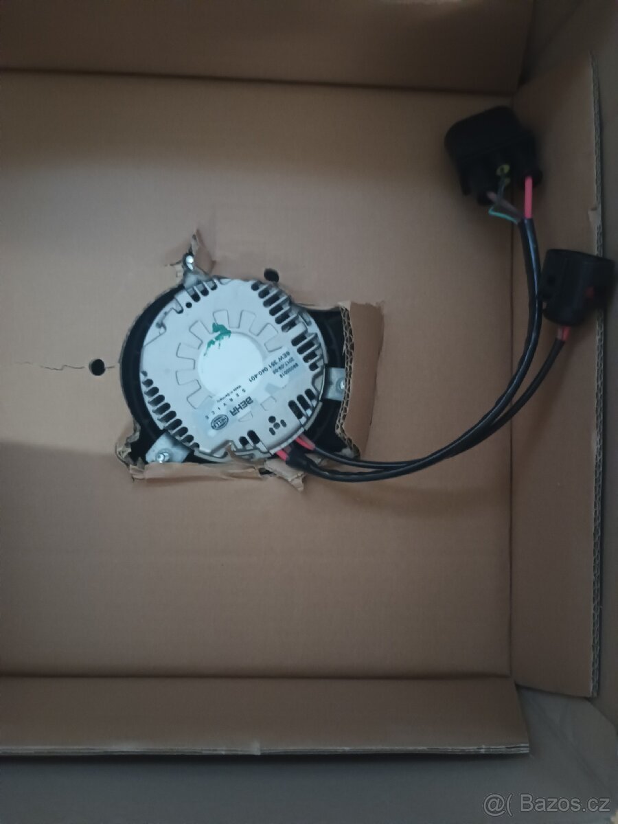 HE 8EW351040-401 - Motor a vrtule sahary chladiče HELLA
- 2