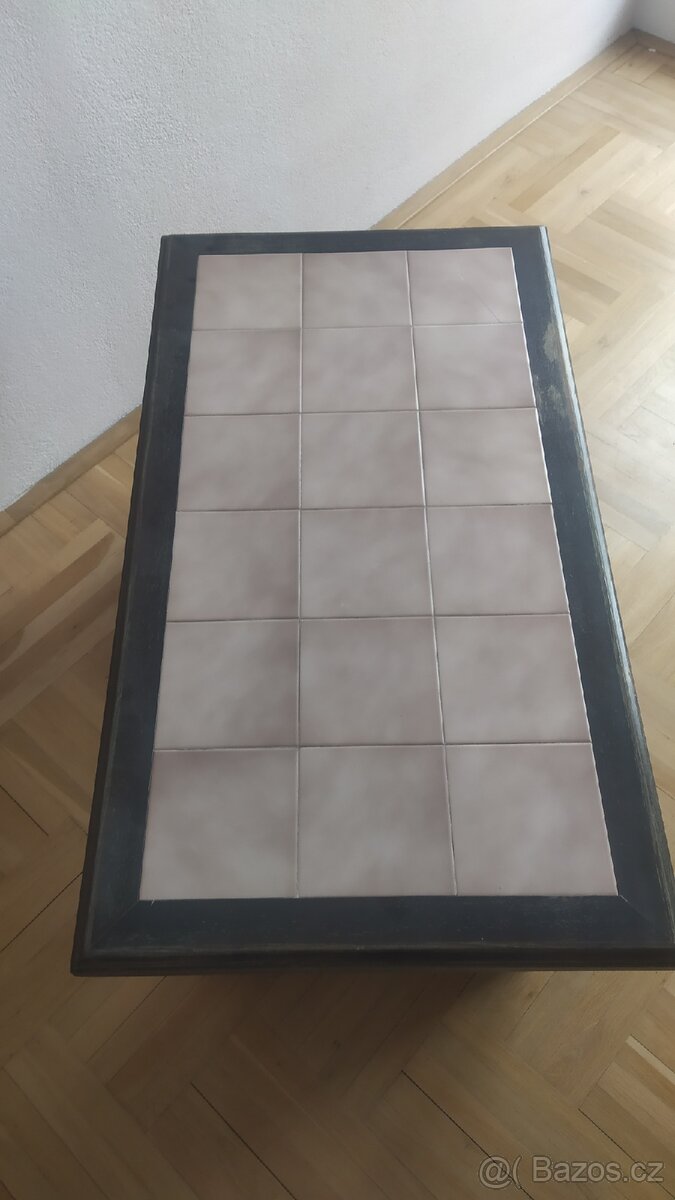 Konferenční stolek - 2