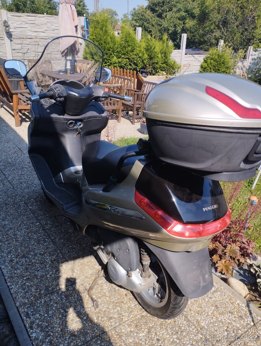 Piaggio x 8 ,125 - 2